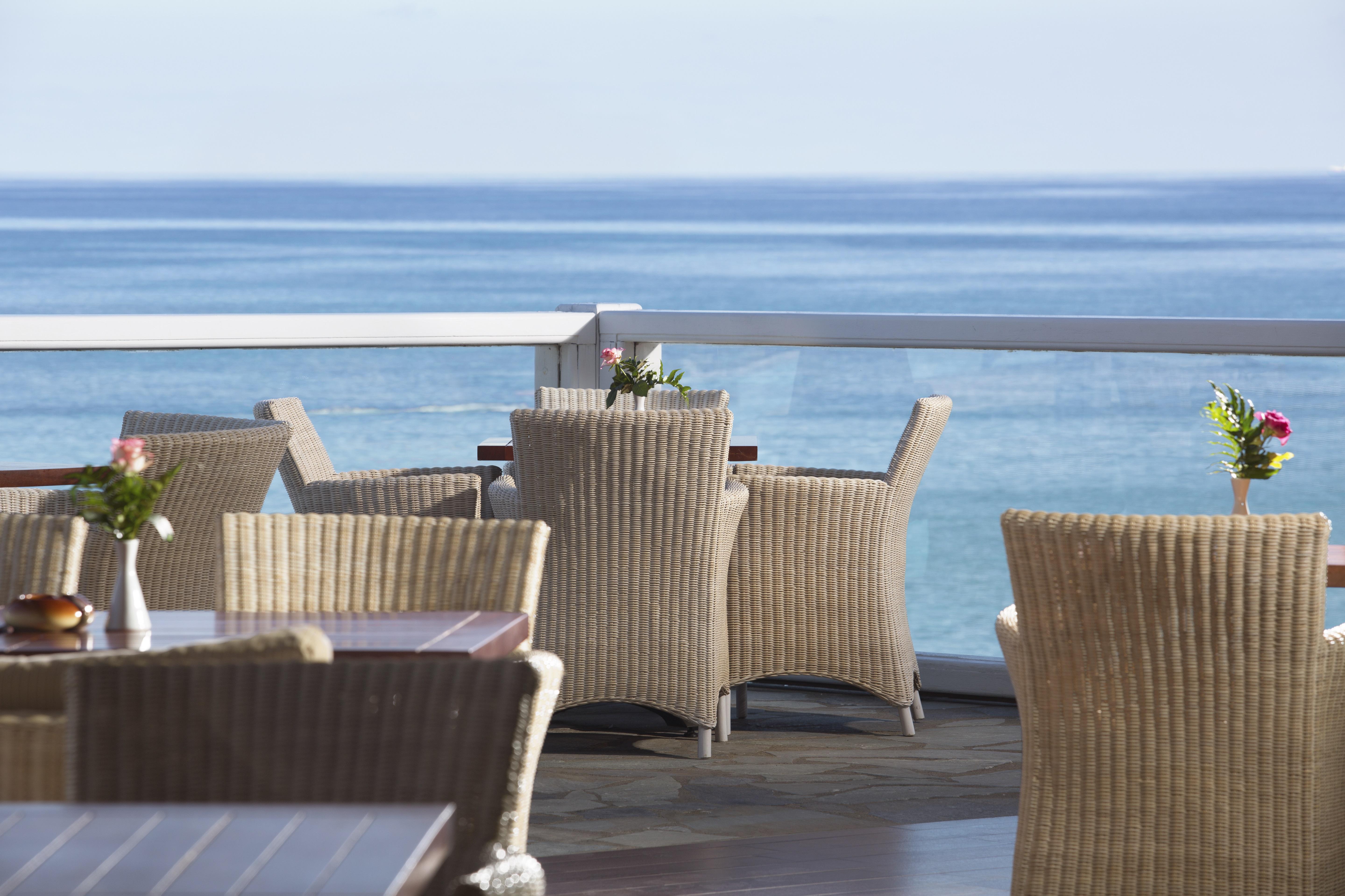 อเล็กซานเดอร์ บีช โฮเต็ล แอนด์ วิลเลจ Hotel มาเลีย ภายนอก รูปภาพ