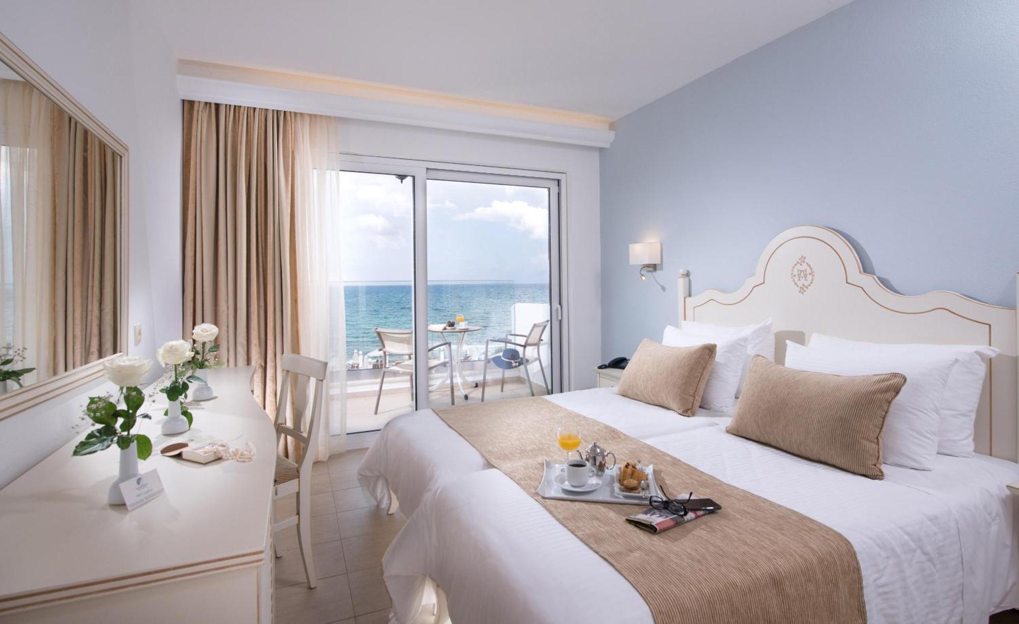 อเล็กซานเดอร์ บีช โฮเต็ล แอนด์ วิลเลจ Hotel มาเลีย ภายนอก รูปภาพ