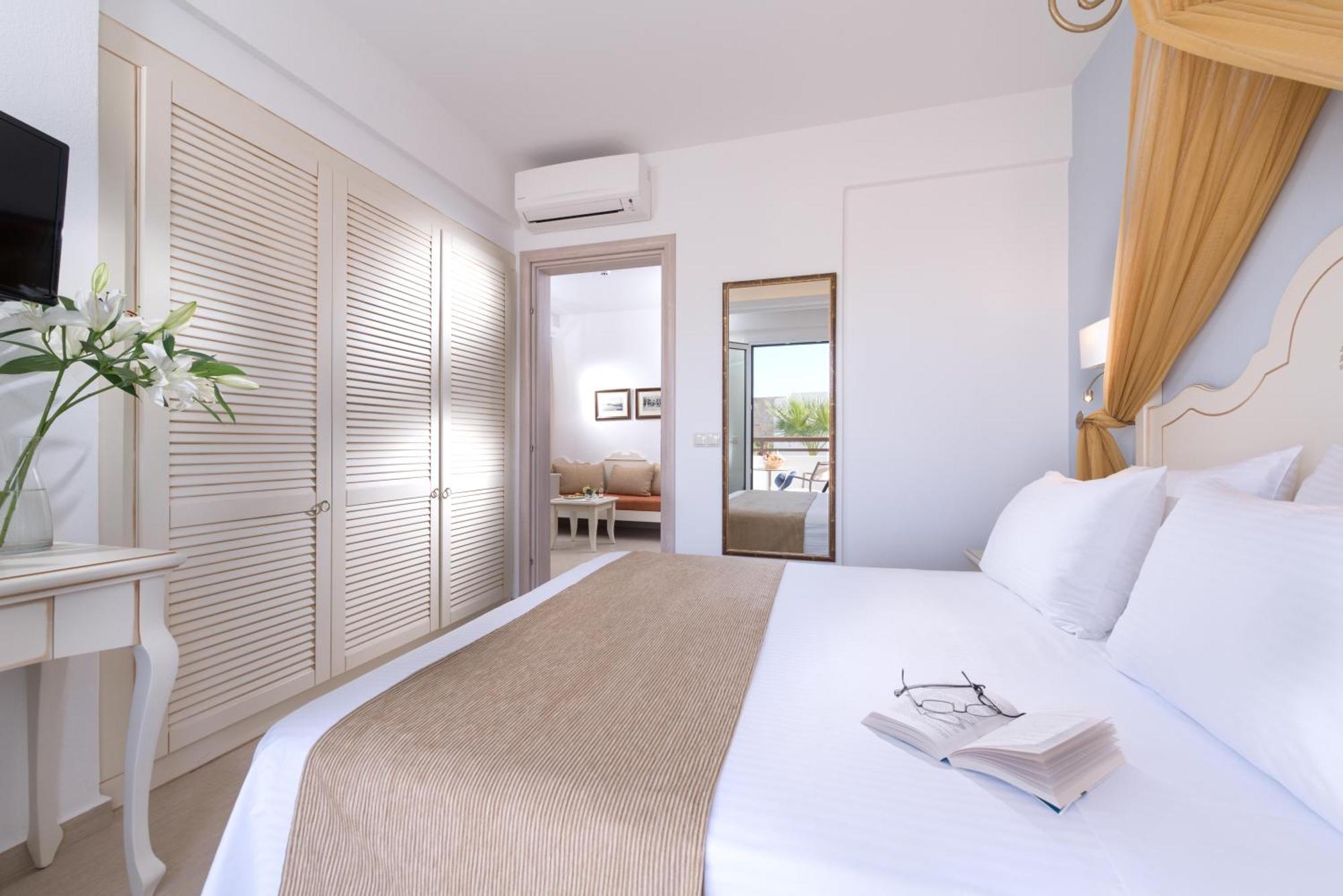 อเล็กซานเดอร์ บีช โฮเต็ล แอนด์ วิลเลจ Hotel มาเลีย ภายนอก รูปภาพ